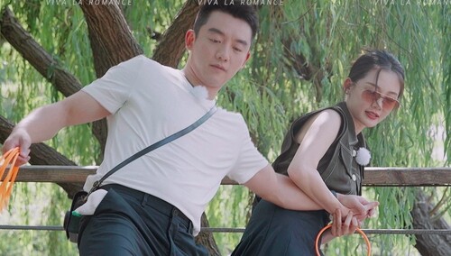 解锁一些新玩法，苗苗郑恺玩蔬菜版套圈游戏