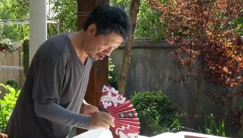 《县委大院》全能导演孔导上线！文能教下棋武能和水泥，现场导戏情绪动作样样拿捏~