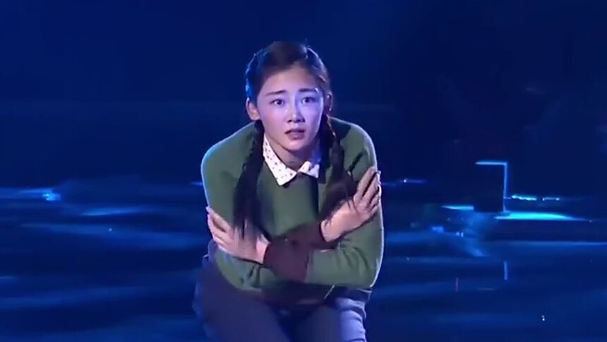 《湖南卫视2021-2022跨年晚会》合作舞台：韩红苗苗《绒花》