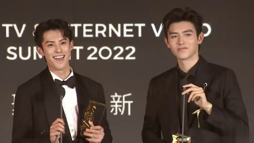 王鹤棣教陈飞宇唱《告白气球》？互相试探太搞笑！