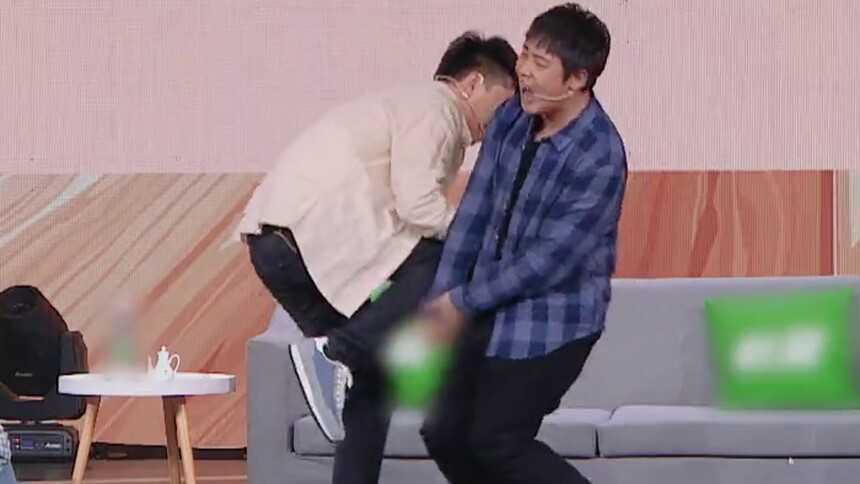 肖旭张学恒被迫牵手太好笑！