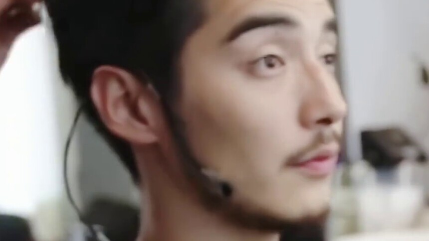 金世佳：谁能拒绝189的大狗狗呢？