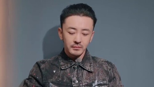 李雅男请教Rock社交困惑 单向提问环节瞬间变成“社交障碍交流会”