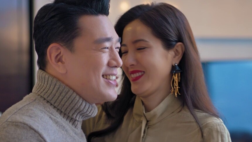 总裁借机贴贴！李恒基牛志玲回妈妈家装恩爱