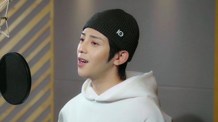 符龙飞《暮春雨落》音乐MV