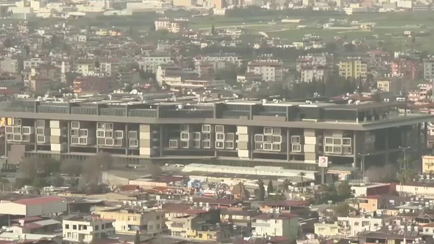 古城遗迹上的土耳其安塔基亚博物馆酒店