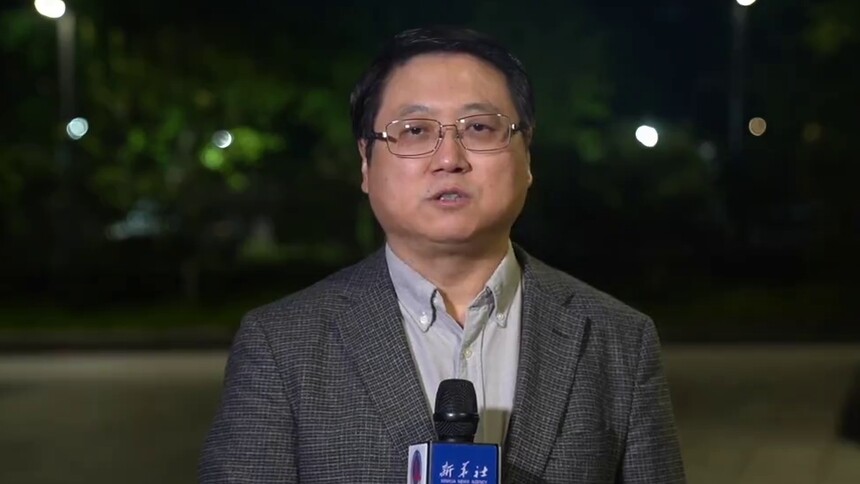 全球连线｜俄空天军摧毁乌克兰一处大型军火库 乌总统网站说泽连斯基视察哈尔科夫州前线