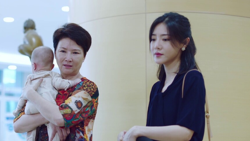 婆婆承认喂乔乔鸡蛋黄 左左宽容处理婆媳关系