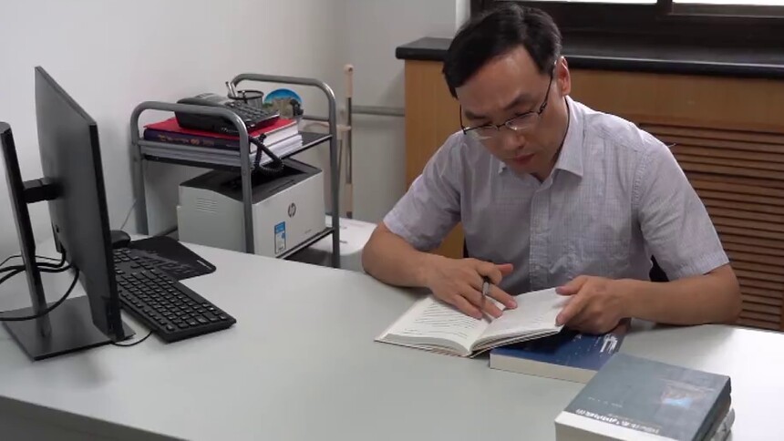 清华大学刘丰寄语青年：既要认清国际形势又要脚踏实地求真务实