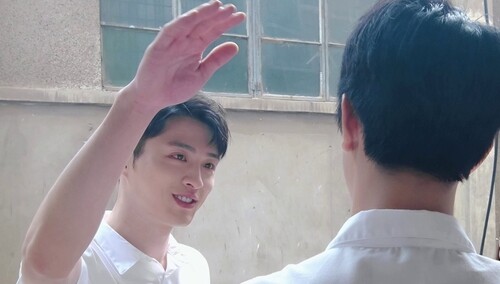 花絮：陈暮光白海川背地里battle，兄弟感太浓了！