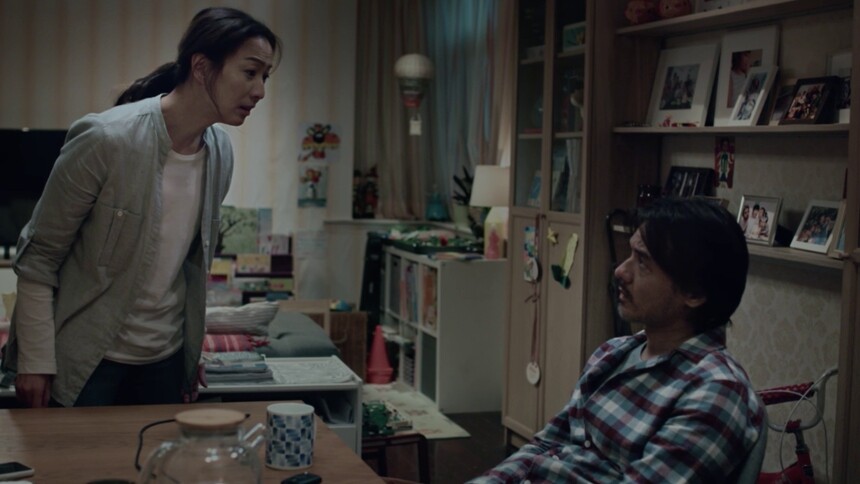 《世间有她》“为谁付出”版故事预告 郑秀文冯德伦演绎中国版“婚姻故事”