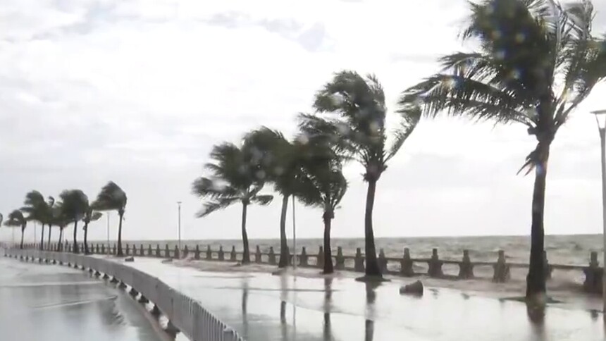 台风“马鞍”登陆 广东广西等沿海地区风大雨急 今天上午“马鞍”在广东电白沿海登陆