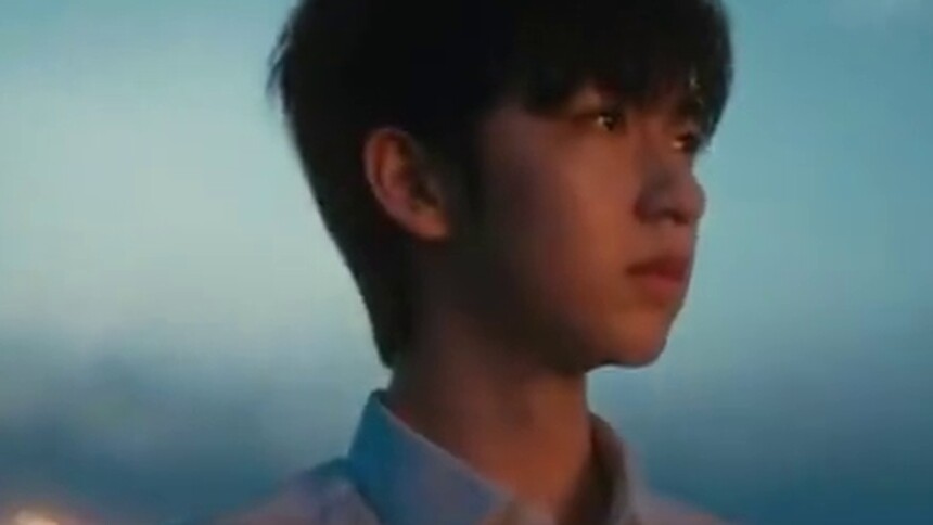 贺峻霖《哭泣的游戏》MV竖屏 心疼小贺，眼神戏太绝！