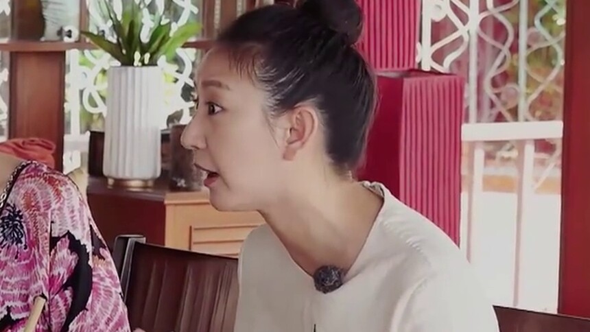 唐一菲曝凌潇肃深夜爱遛弯 唐一菲的描述太有画面感了