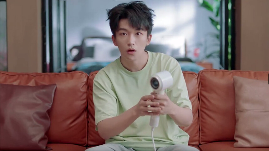 科西官宣黄子弘凡！