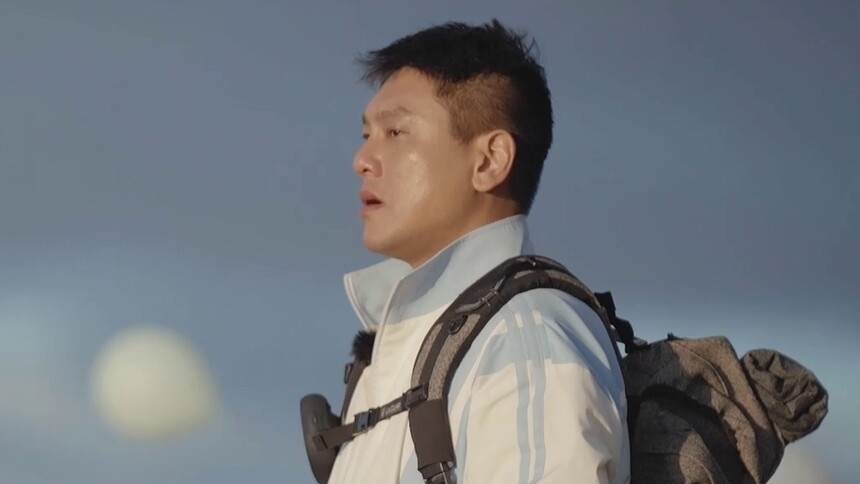 朱孝天回忆离世朋友哭了 要去替他多看看这个世界