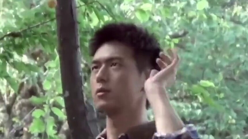 《去有风的地方》片场休息时刻，李现抛梅子也有N种方式？