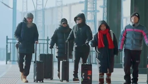 《去炫吧！乐派》1月28日看点：乐派团哈尔滨集结 杨长青万妮达零下20度赏雪