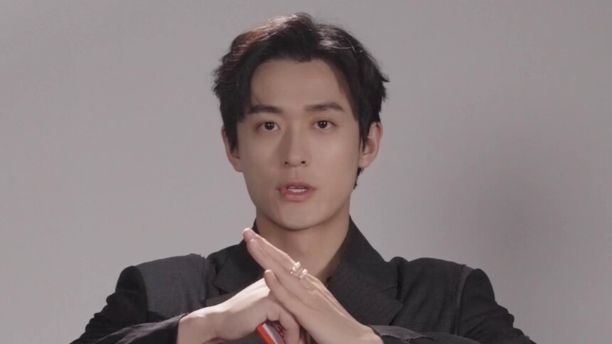 来者何人自报家门：动作新生孙晨竣报到！