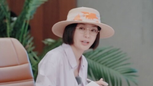 你真优秀！秦岚判题主打一个鼓励