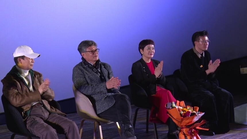 电影《傍晚向日葵》首映 导演胆大心细诠释别样“生死”
