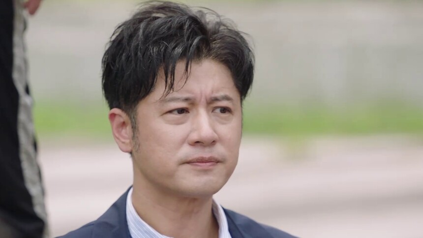 李彪开挖掘机对准肖立明