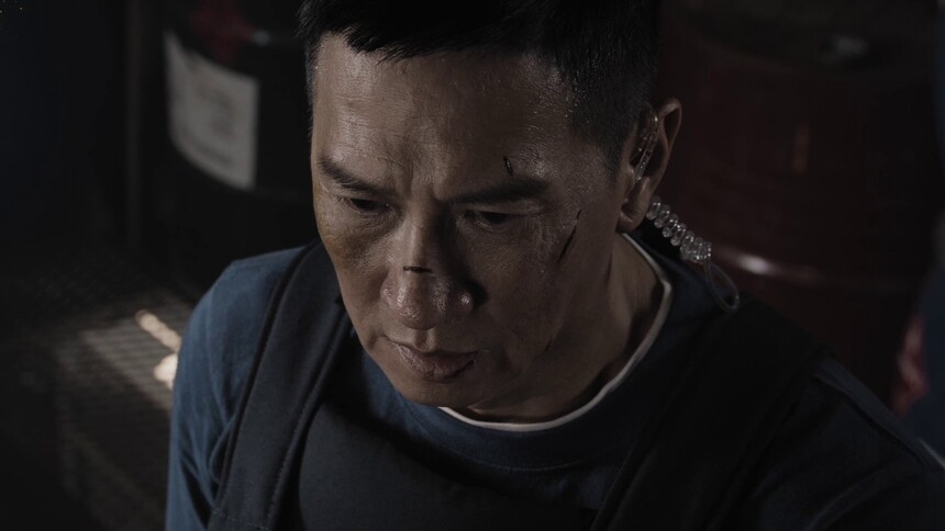 《爆裂点》“舍命警察”预告 张家辉被毒贩折磨身心俱虐