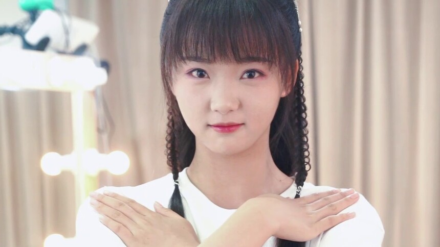 《亲爱的天狐大人》杀青特辑：吕小雨还是吕小“狗”？