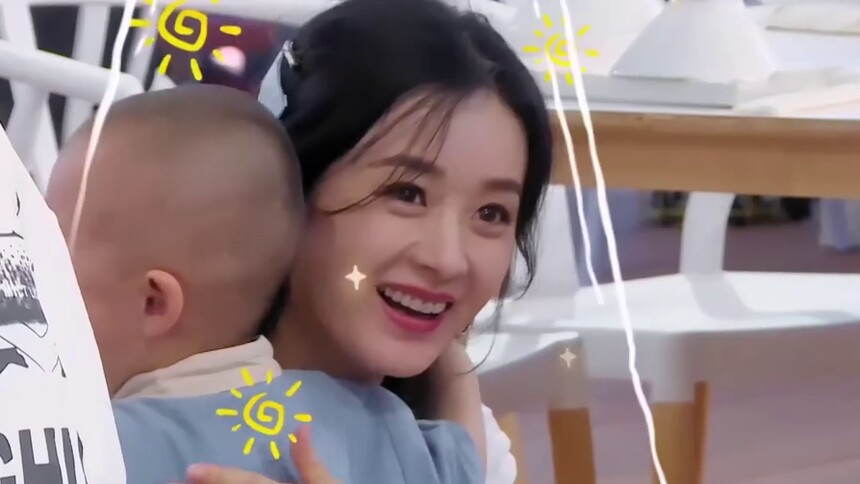 中餐厅小太阳赵丽颖上线 以后哄娃请认准赵经理