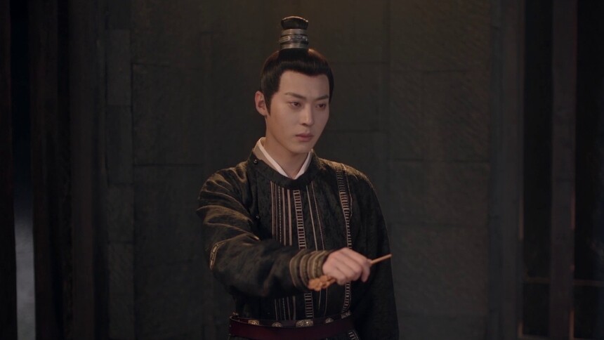 沈飞扬掰断桃花簪