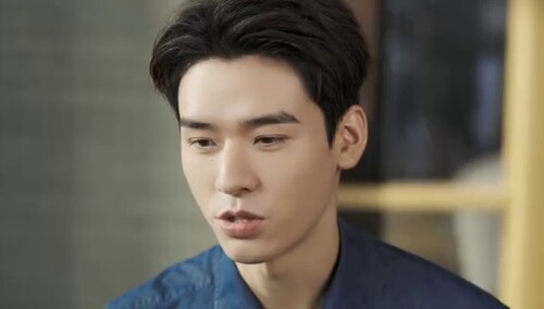 龚俊请来了“少年”龚俊，跨越时空的界限，聊聊选择聊聊憧憬