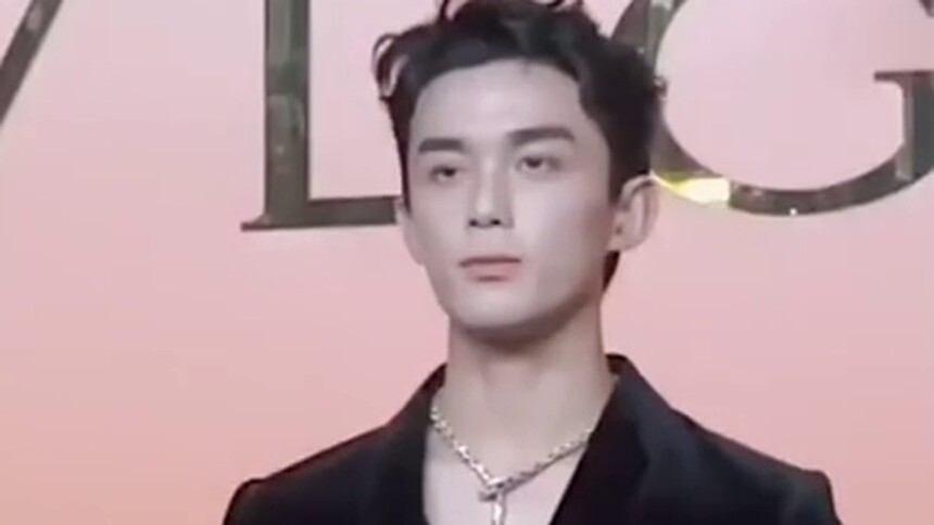 吴磊“苏向”混剪好绝啊啊啊！！！变成大帅哥了