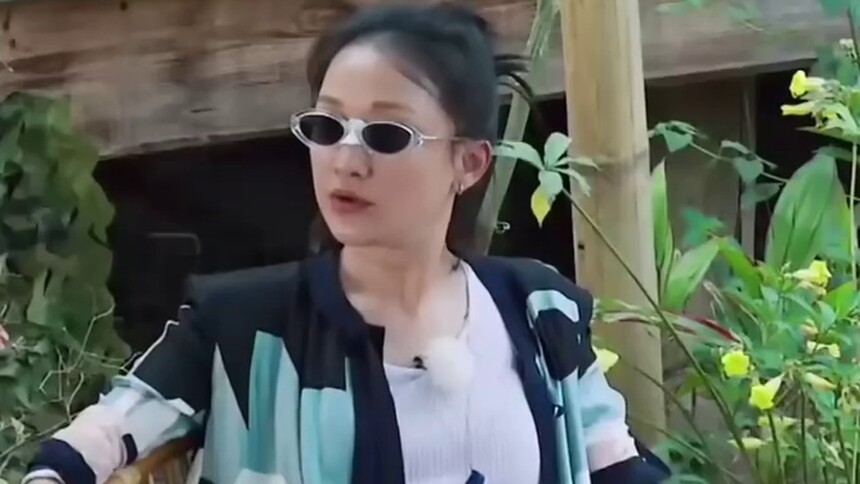 《向往的生活4》未播花絮：向往大戏开拍！周迅担大导何炅变“托尼”