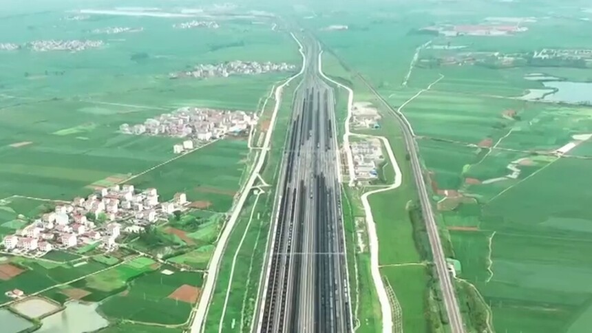 “北煤南运”大通道浩吉铁路襄坪段提速