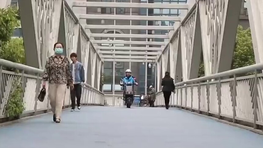 劳动者之歌｜郭锋：穿街过巷递送“人间烟火”