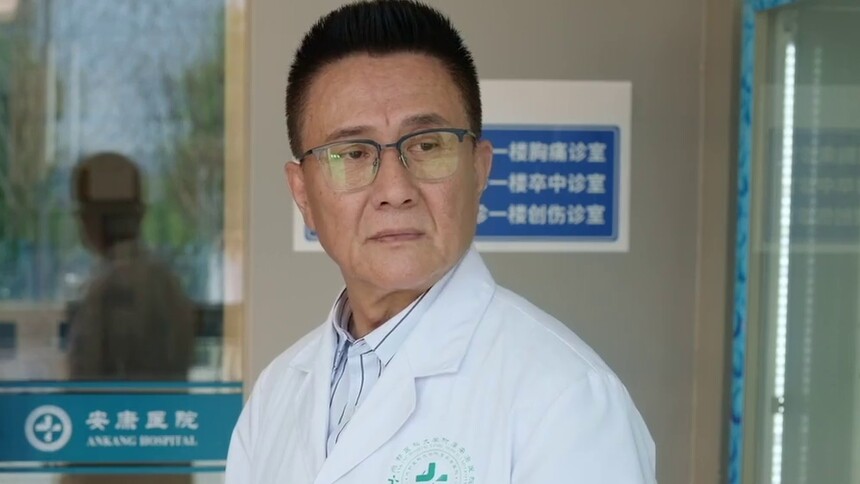 刘非父母为刘非现在的工作和生活感到高兴