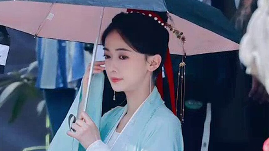 仙气十足！吴谨言《墨雨云间》路透曝光