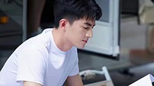 林更新《玫瑰故事》路透曝光 造型清爽满满少年感
