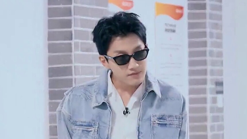 范世錡帅气返场