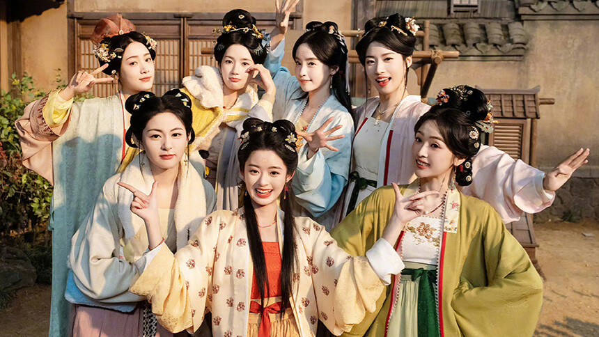 《五福临门》晒女演员小年合照 笑容盈盈甜美可人