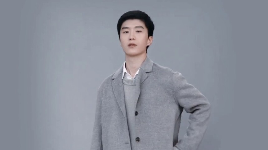 《小巷人家》变装秀：范丞丞