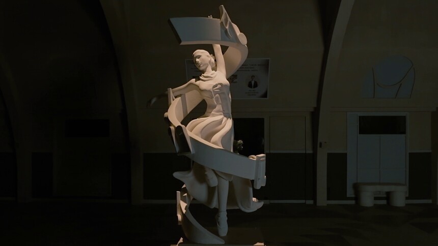 《学园魅影》场景预告：陶冶艺术学园正值开学季 高雅校园竟惊现半身人？