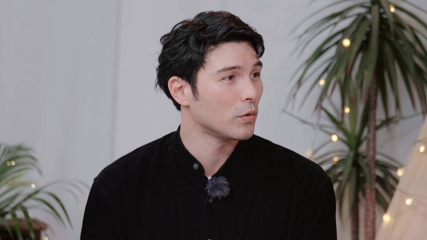 凤小岳现在最想做的事是搞摇滚