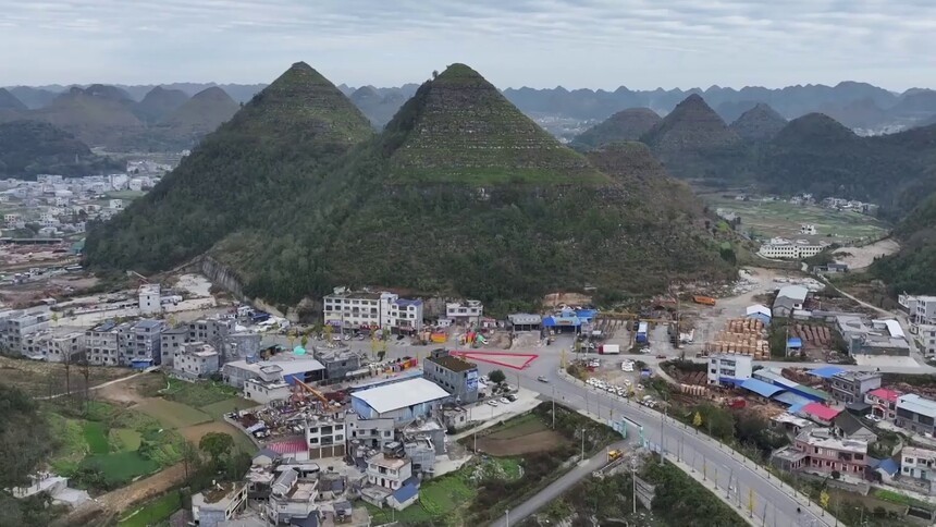 贵州安龙“金字塔”旅游持续火热