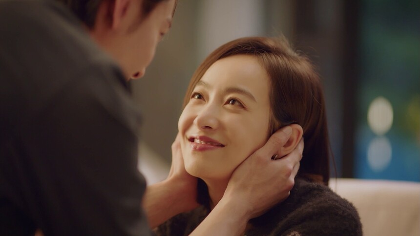 林西给肖一成消毒 肖一成额头吻林西