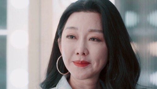 岳女士为迟到赵小棠毕业礼道歉