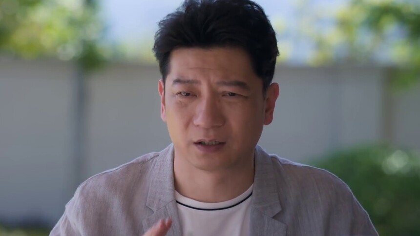 于海再次向婉真深情道歉，婉真却请周耀谈生意