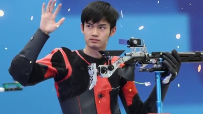 AIGC看奥运 | 中国选手盛李豪夺得巴黎奥运会射击男子10米气步枪金牌