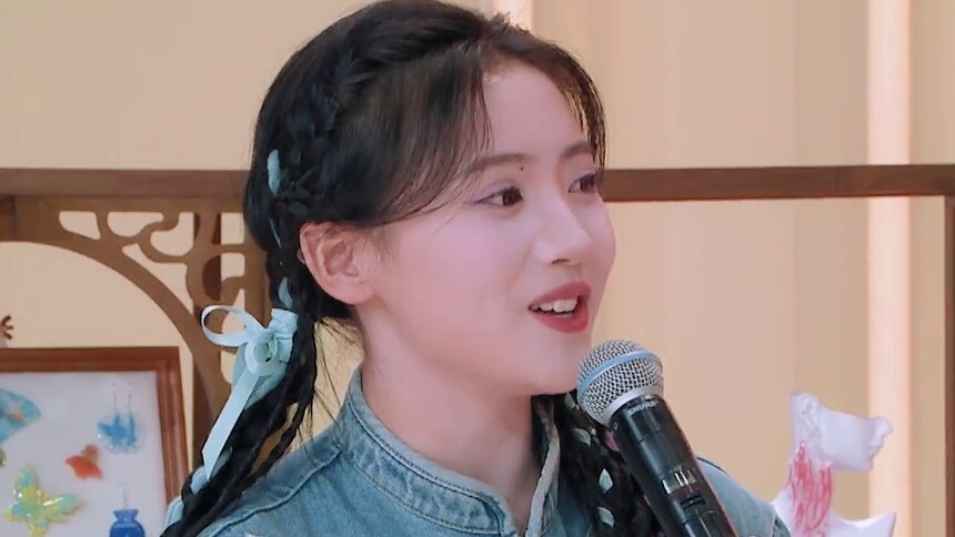 上节目自己化妆 吴蕙岑来大美人仪式感好足