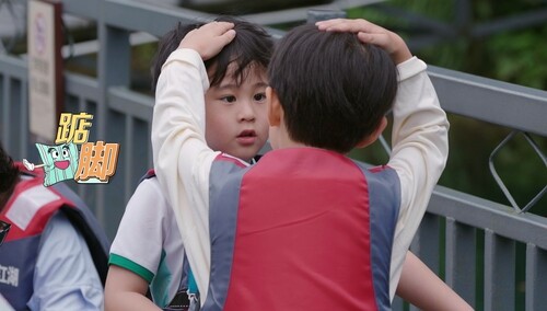 大船马立奥斗嘴主打嘴硬 是谁偷偷踮脚了我不说！